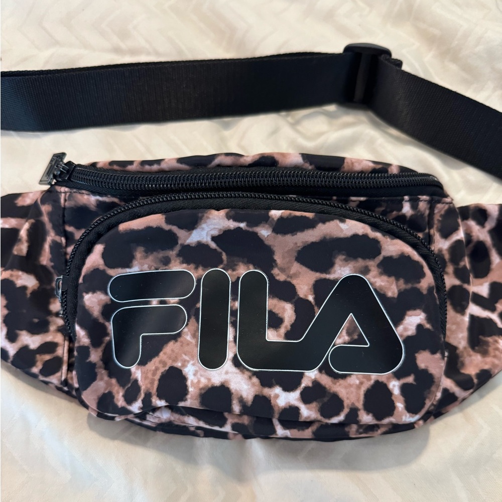 FILA CROSSBODY/FANNY PACK LEOPARD PRINT BAG